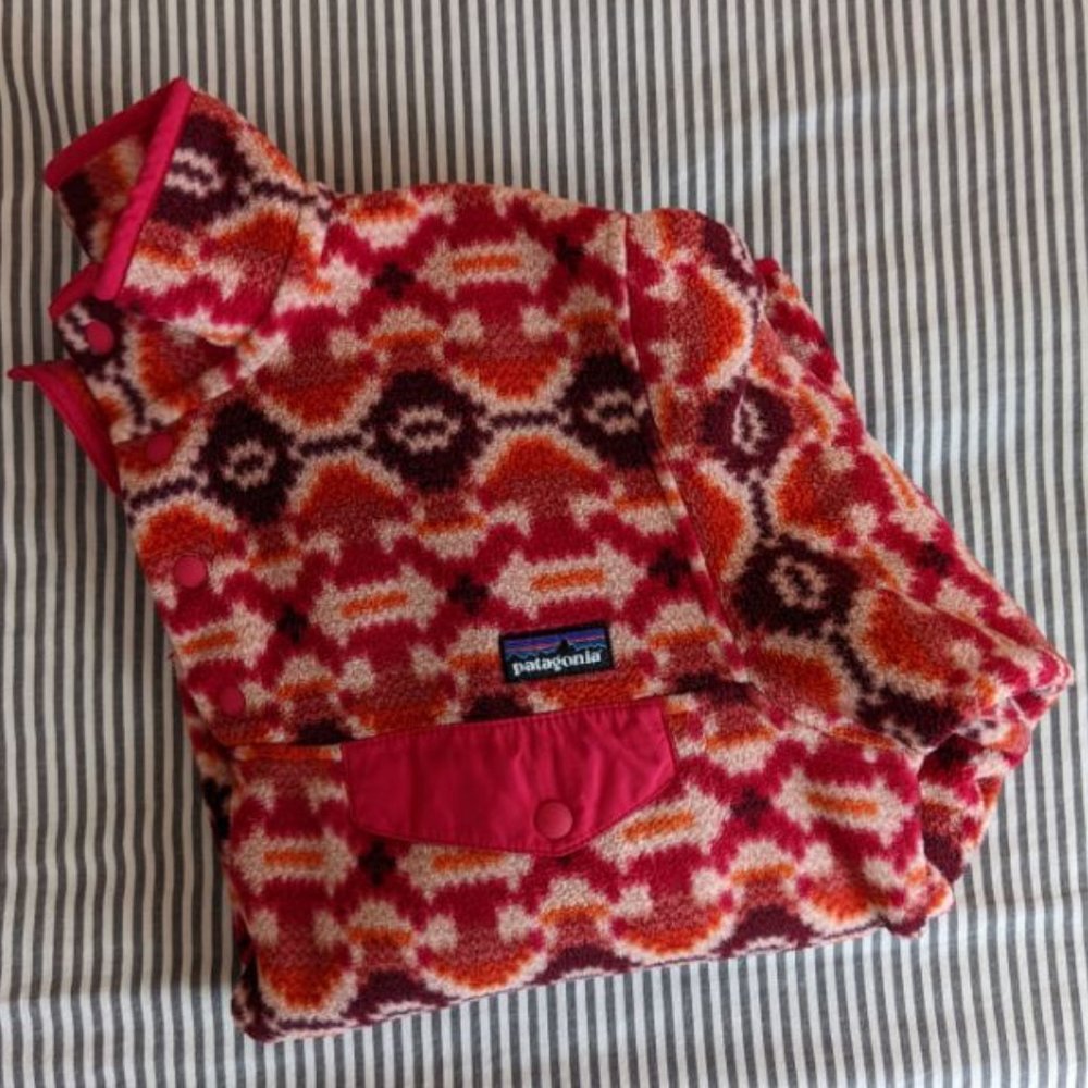 Small Aztec Patagonia Snap-T fleece